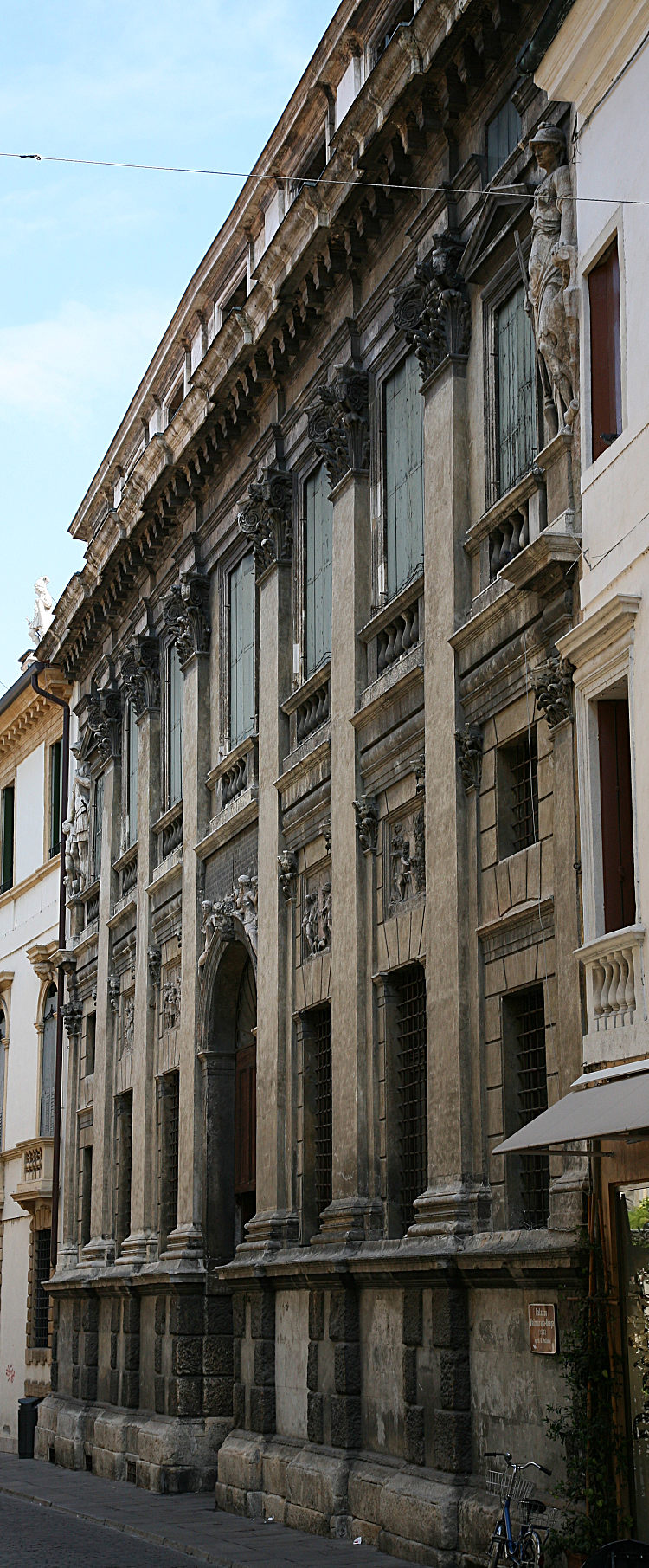 瓦尔马拉纳宫，维琴察 Palazzo Valmarana, Vicenza (1565)，安德里亚·帕拉迪奥