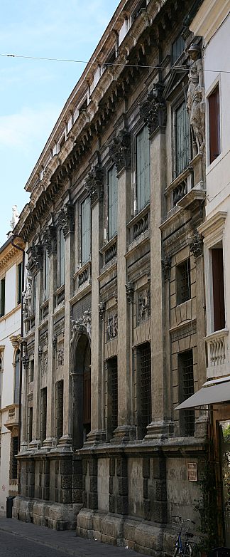 瓦尔马拉纳宫，维琴察 Palazzo Valmarana, Vicenza (1565)，安德里亚·帕拉迪奥