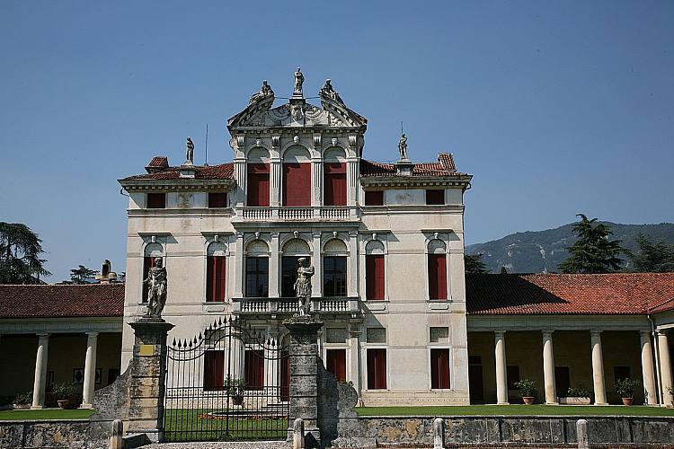 安加拉诺别墅，巴萨诺-德尔格拉帕 Villa Angarano, Bassano del Grappa (c.1550)，安德里亚·帕拉迪奥