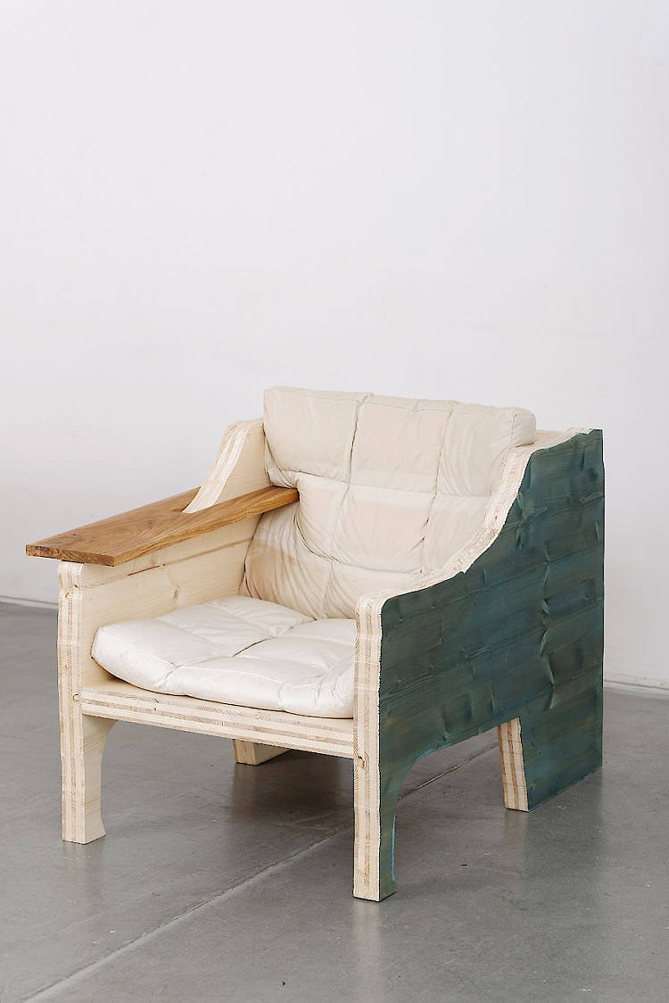 椅子 Chair (2016)，伯努瓦市长