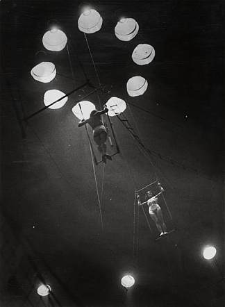 在梅德拉诺马戏团 Au cirque Medrano (1932)，布拉赛
