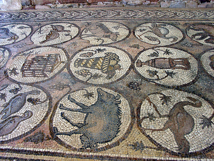 佩特拉教堂地板马赛克 Petra Church Floor Mosaic (c.450 - c.550)，拜占庭马赛克