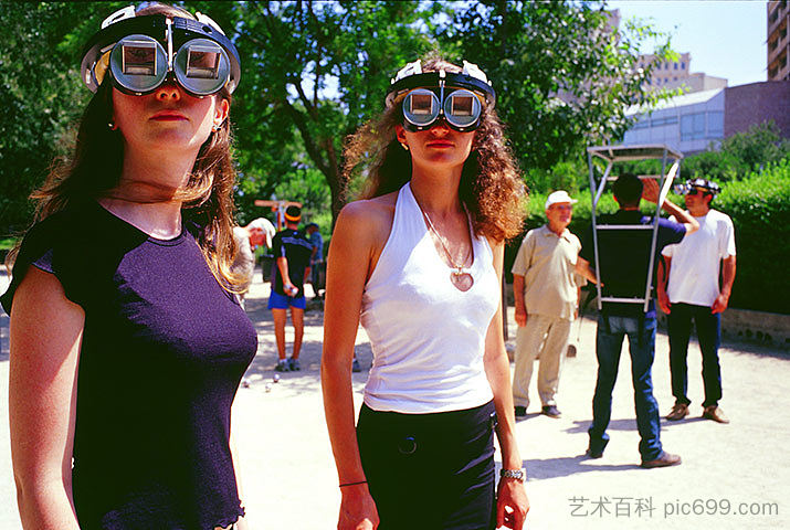 倒置眼镜 Upside-Down Glasses (2001)，卡斯滕·霍勒