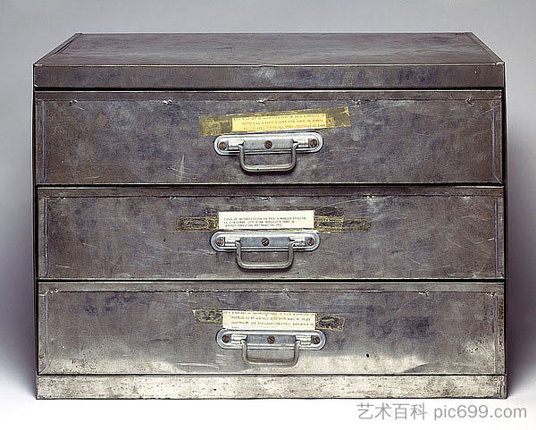 娱乐尝试（三个抽屉） Attempt at Recreation (Three Drawers) (1971)，克利斯提昂·波坦斯基