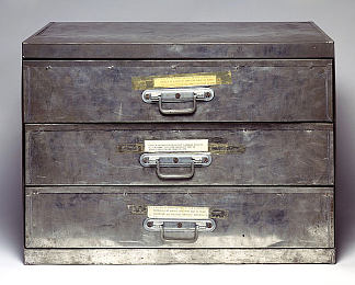 娱乐尝试（三个抽屉） Attempt at Recreation (Three Drawers) (1971)，克利斯提昂·波坦斯基