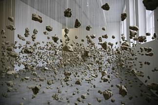 纪念碑的潜意识 Subconscious of a Monument (2003)，科妮莉亚·帕克