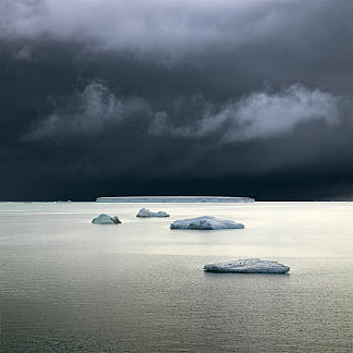 五座冰山（南极洲韦德尔海） Five Icebergs (Wedell Sea, Antarctica) (2007)，大卫·伯丹