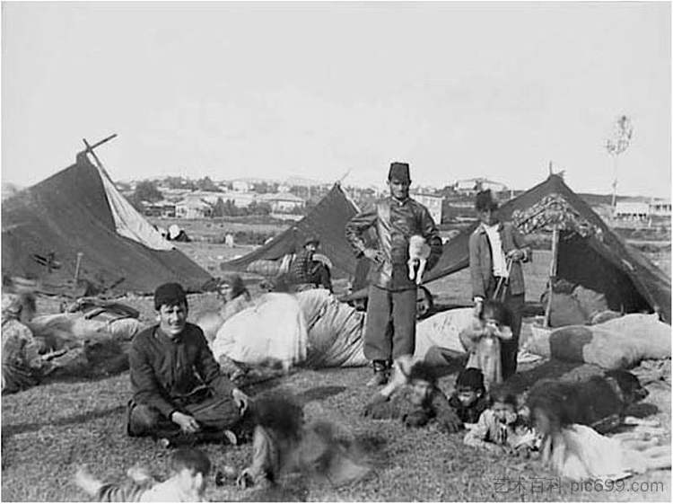 吉普赛营地 Gipsy Camp (1910; Kutais / K'ut'aisi,Georgia  )，戴维·卡卡巴泽