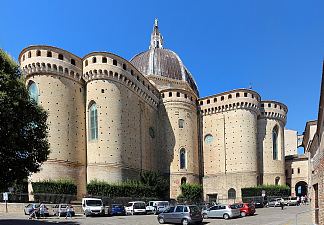 圣殿大教堂，洛雷托 Basilica della Santa Casa, Loreto，多纳托·布拉曼特