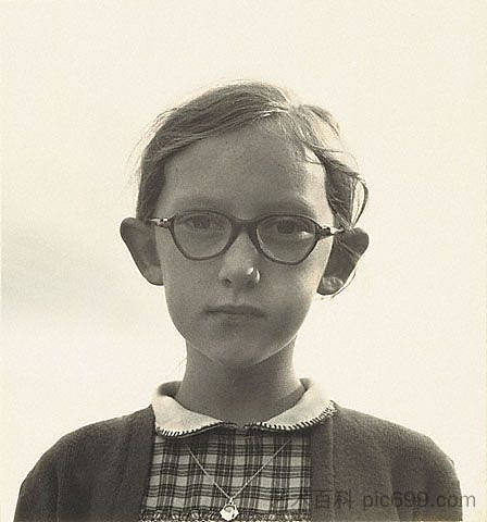 爱尔兰恩尼斯的年轻女孩 A Young Girl in Ennis, Ireland (1954)，多萝西娅·兰格