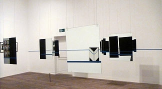 安装视图 Installation view，爱德华·克拉辛斯基