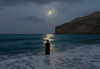 测量海中的水位（满月） Measuring the Water Level in the Sea (Full Moon) (2016)，艾琳娜兄弟