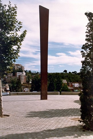 脖子的十字架 Creueta del Coll (1987)，埃斯沃兹·凯利