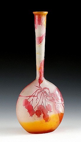 水果装饰花瓶，法国南锡 Vase mit Früchtedekor, Nancy, Frankreich (1904)，艾米里·加利