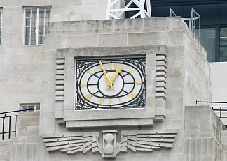 广播大厦顶部时钟的细节 Detail of the Clock at the Top of Broadcasting House，埃里克·吉尔