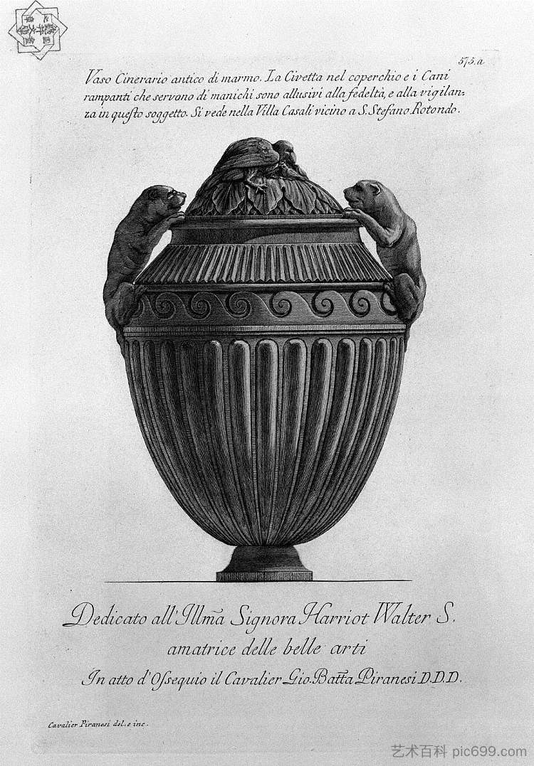 古老的大理石瓮花瓶与狗和猫头鹰飞扶壁,带肋 Ancient marble urn vase with dogs and an owl flying buttresses, ribbed (c.1770 - c.1778),乔瓦尼·巴蒂斯塔·皮拉内西
