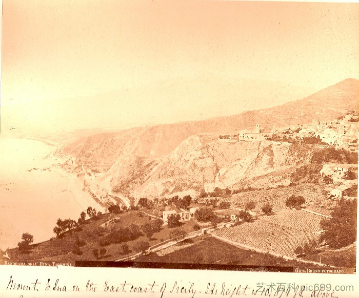 陶尔米纳的埃特纳火山全景 Panorama of Mount Etna from Taormina (c.1865 - c.1879),朱塞佩·布鲁诺