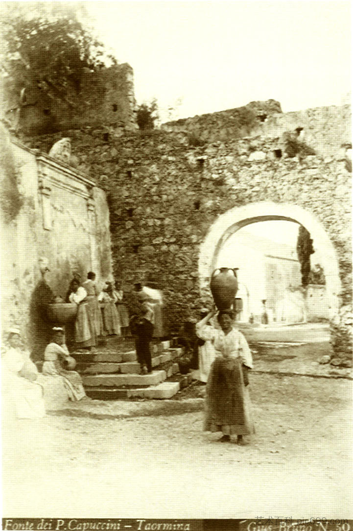 卷尾猴之门 - 陶尔米纳 Door of the Capuchins - Taormina，朱塞佩·布鲁诺