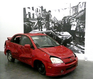 历史照片。杀死汽车，卡姆登镇，伦敦 Historic Photographs. Kill the Cars, Camden Town, London (1996)，古斯塔夫·梅茨格