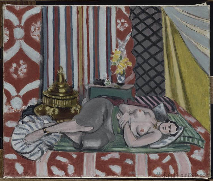 灰色裙裤的奥达利斯克 Odalisque in grey culottes (1927)，亨利·马蒂斯