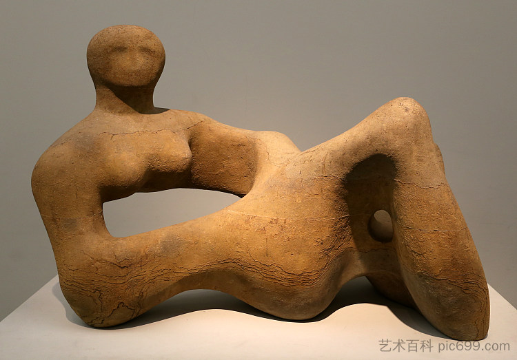 卧式人物 Figura Recumbente (1938)，亨利·摩尔