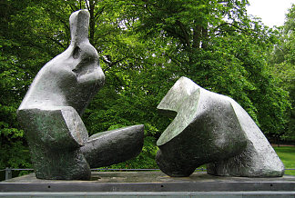 两件式斜倚图 5 Two Piece Reclining Figure No. 5 (1964; United Kingdom                     )，亨利·摩尔