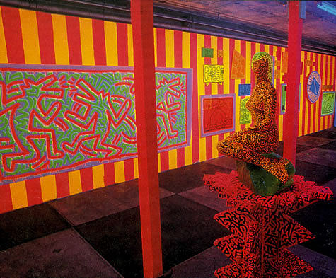 装置 沙弗拉齐画廊 1982 Installation Shafrazi Gallery 1982 (1982)，基思·哈林