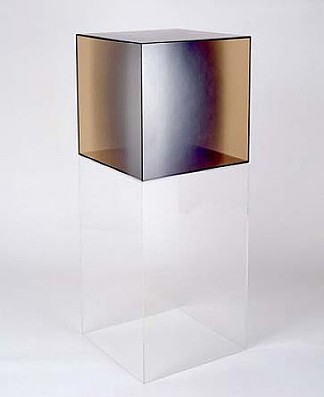 立方体 #31（琥珀色） Cube #31 (Amber) (2005)，拉里·贝尔