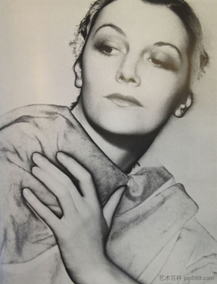 未知模特的日光肖像 Solarized Portrait of An Unknown Model (1930),李·米勒