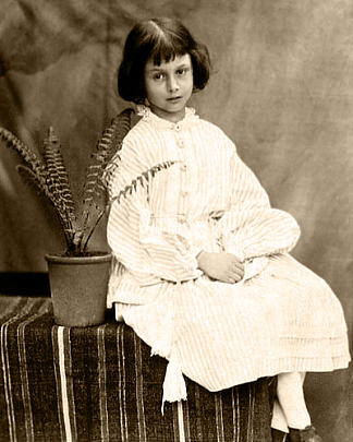 爱丽丝·利德尔 Alice Liddell (1860)，刘易斯·卡罗