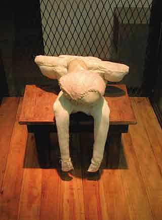 单元格十二（肖像） Cell XII (Portrait) (2001; United States                     )，路易丝·布儒瓦