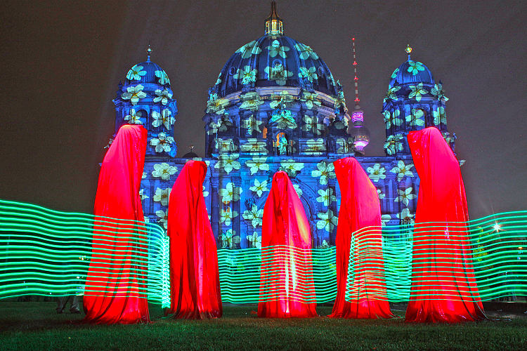 柏林灯光节 - 时间守护者 Festival of Lights Berlin - Guardians of Time，曼弗雷德·基隆霍夫