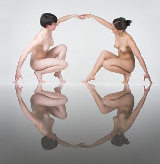 现当代摄影 生命圈 水反射镜 曼弗雷德·基隆霍夫 Modern and Contemporary Photography Circle of Life Water Reflection mirror Manfred Kielnhofer，曼弗雷德·基隆霍夫