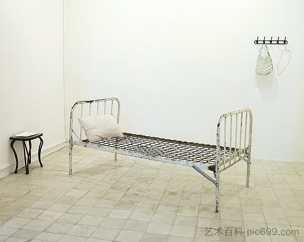 室内景观 Interior Landscape (2008)，莫娜·哈图姆