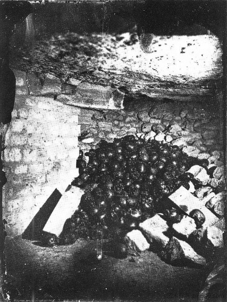 巴黎地下墓穴 Catacombes De Paris (1861)，菲利克斯·纳达尔