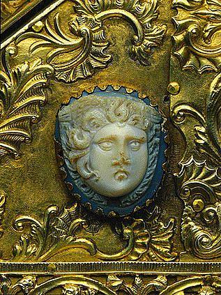 客串美杜莎头，基督之后的第一美分 Cameo with Medusa Head, 1st Cent. after Christ (c.1200)，凡尔登的尼古拉斯