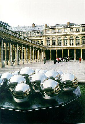 巴黎皇家喷泉宫 Palais Royal Fountain, Paris (1996)，保罗·布瑞