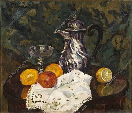 地毯背景上的静物。橙子和咖啡。 Still life on the background of the carpet. Oranges and coffee. (1938),孔科洛夫茨基