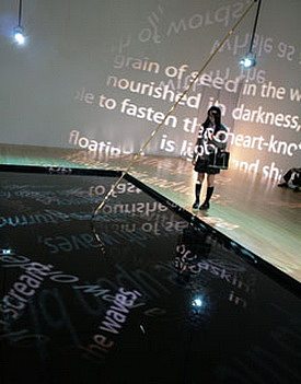 被囚禁在鲸鱼肚子里的光 Light Imprisoned in the Belly of the Whale (2002)，丽贝卡·霍恩