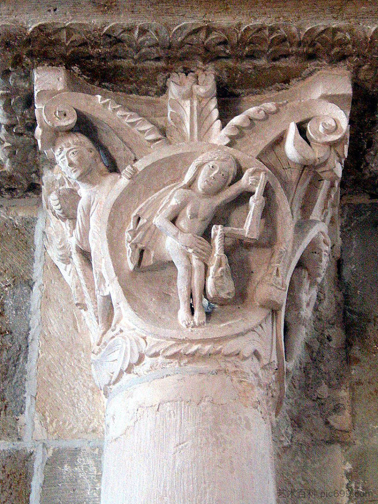 首都，法国韦泽莱修道院 Capital, Vézelay Abbey, France (1120 - 1150)，罗马式建筑