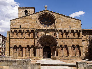 圣多明各教堂，西班牙索里亚 Church of Santo Domingo, Soria, Spain (c.1200)，罗马式建筑