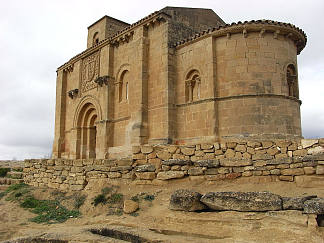 西班牙圣玛丽亚德拉皮西纳冬宫 Hermitage of Santa María De La Piscina, Spain (c.1100)，罗马式建筑