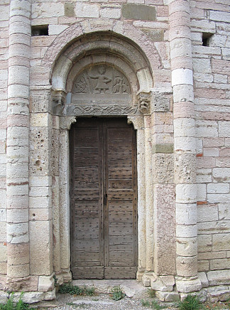 波特尔，圣多美圆形大厅，意大利贝加莫 Portal, Rotunda of San Tomè, Bergamo, Italy (c.1100)，罗马式建筑