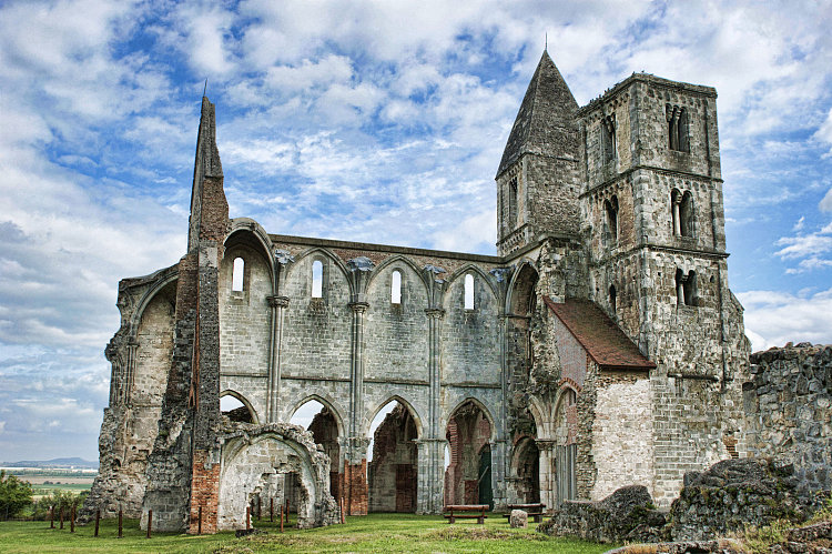 兹桑贝克普雷蒙特雷修道院教堂,匈牙利 Zsámbék Premontre Monastery Church, Hungary (1220),罗马式建筑