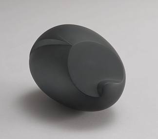 黑色新生儿（布朗库西之后） Black Newborn (after Brancusi) (1994)，雪莉·勒文