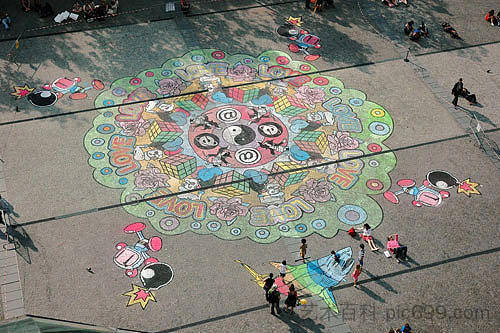 波堡广场，巴黎4（照片菲利普·博南） Plazza Beaubourg, Paris 4 (photo Philippe Bonan) (2009)，快速图形