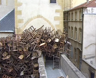 特拉弗斯椅子 Les Chaises de Traverse (1998)，川俣忠志