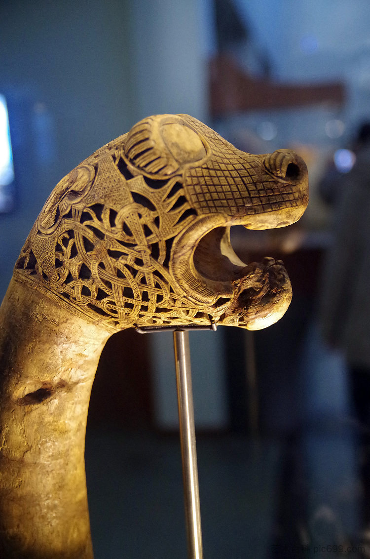 动物头柱 Animal Head Post (c.800)，维京艺术